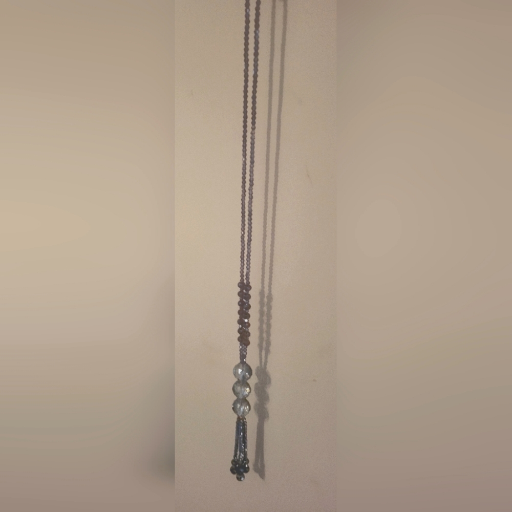 LONG BEAD NECKLACE